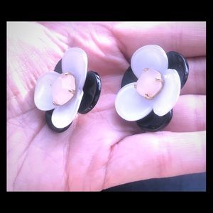 Kate Spade ♠️ earrings black and white flowers.